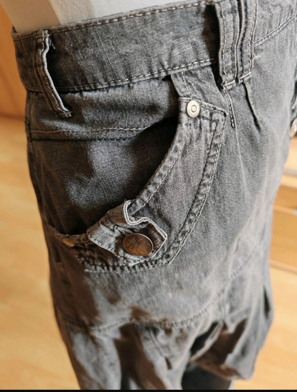 Jeansrock schwarz v. Sheego, Gr. 52 m. Reißverschluss, knielang