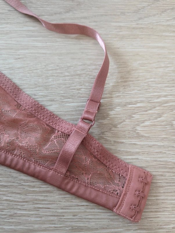 BH unwattiert mit Bügel aus Spitzen Stoff Beige Mesh gefütterte Cups