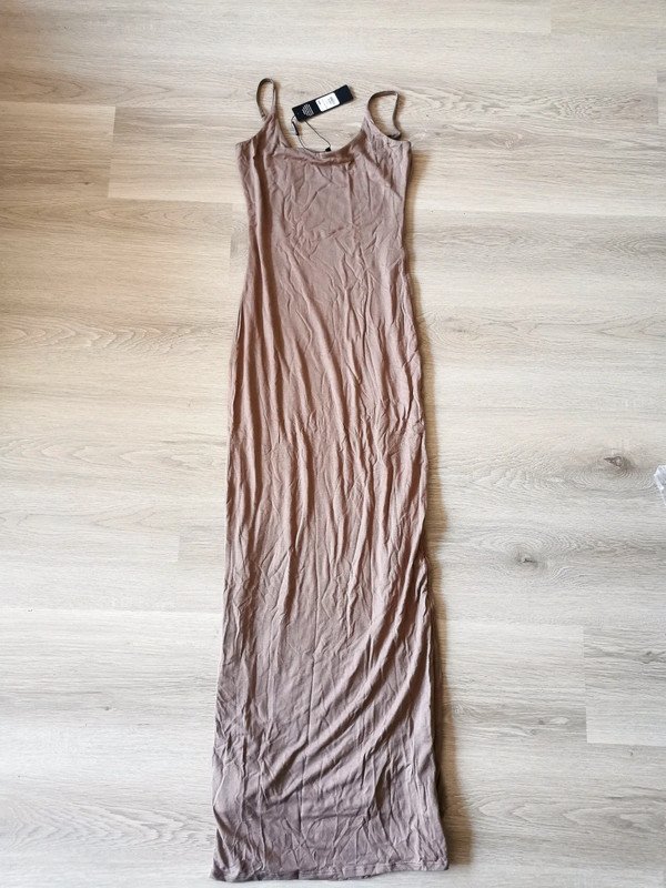 Ajay Maxi Dress in Mocha ungetragen Kleid