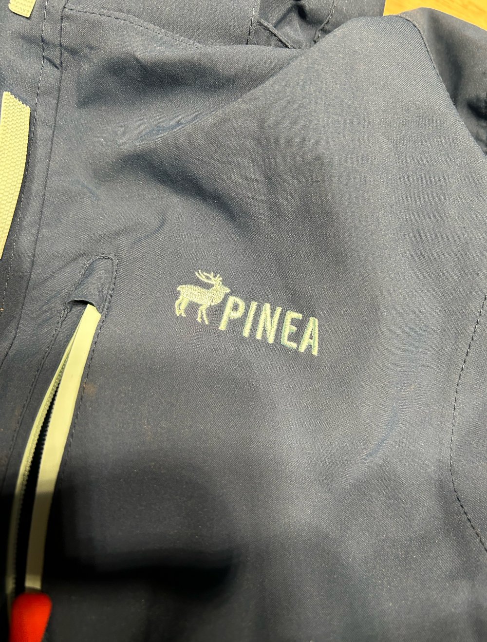 Jacke Pinea