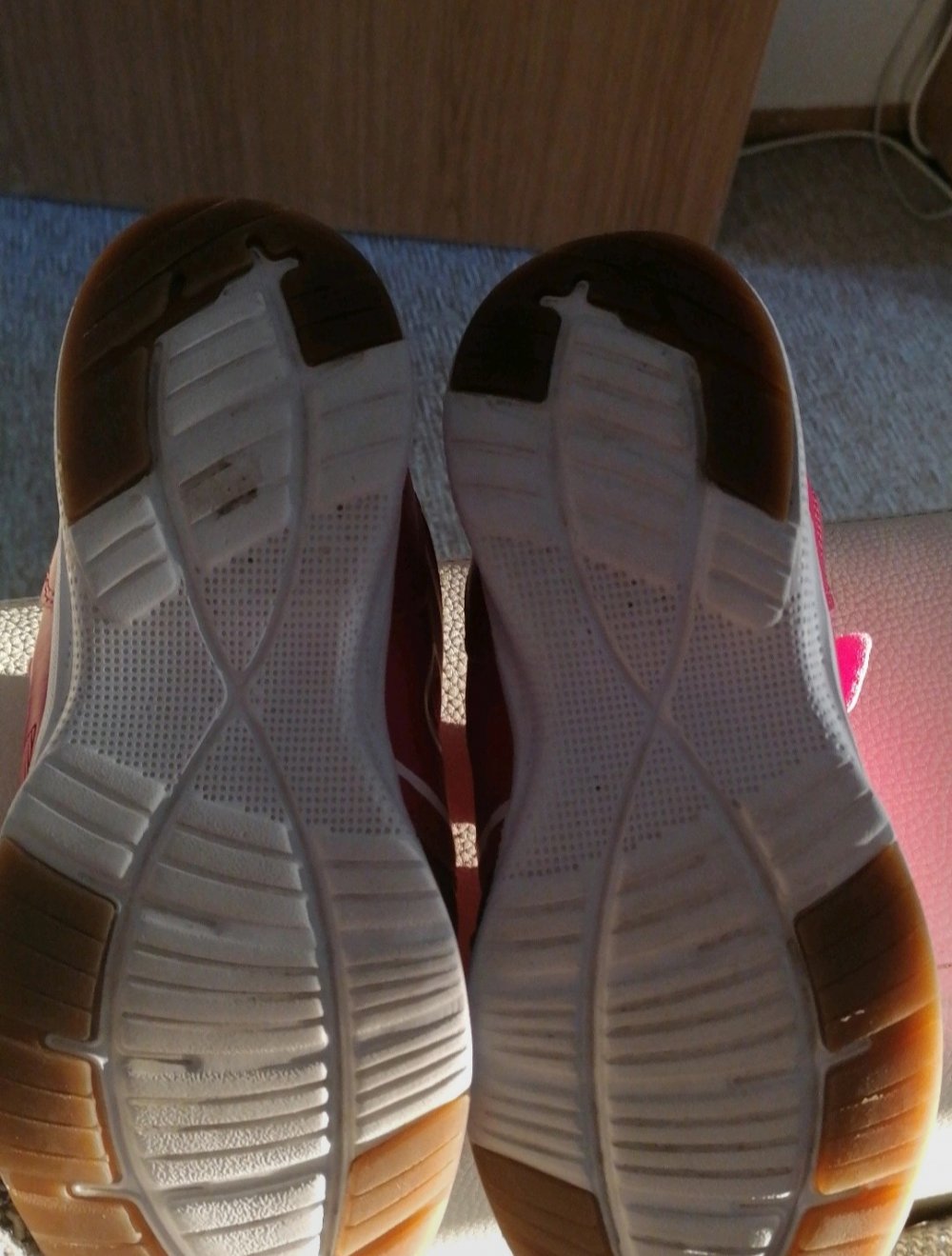 Hallenturnschuhe