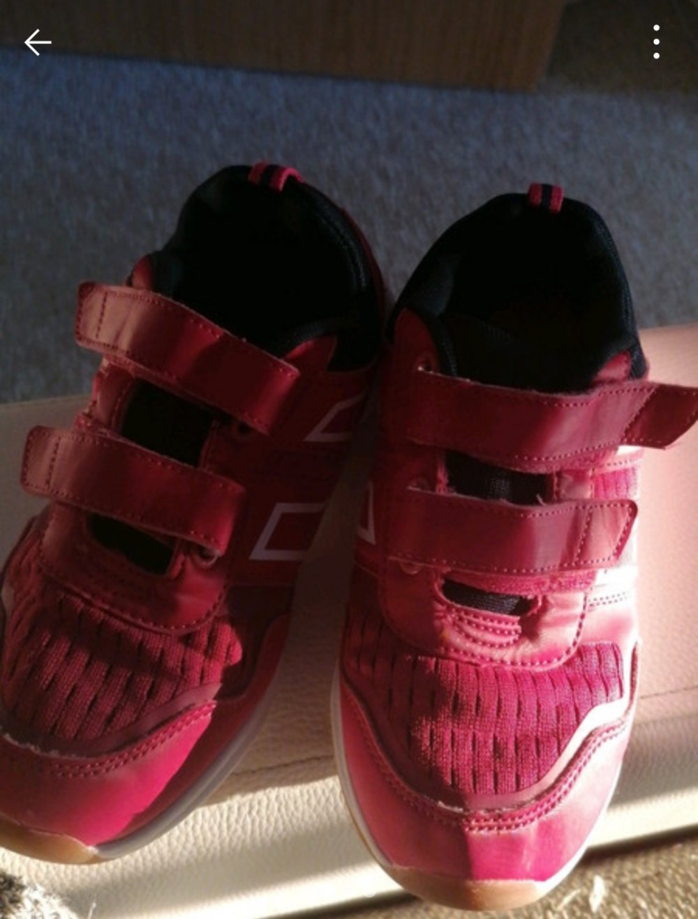 Hallenturnschuhe