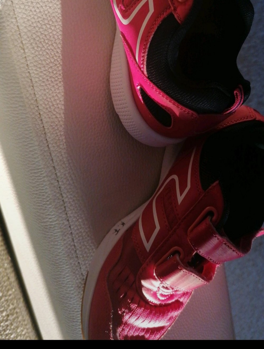Hallenturnschuhe