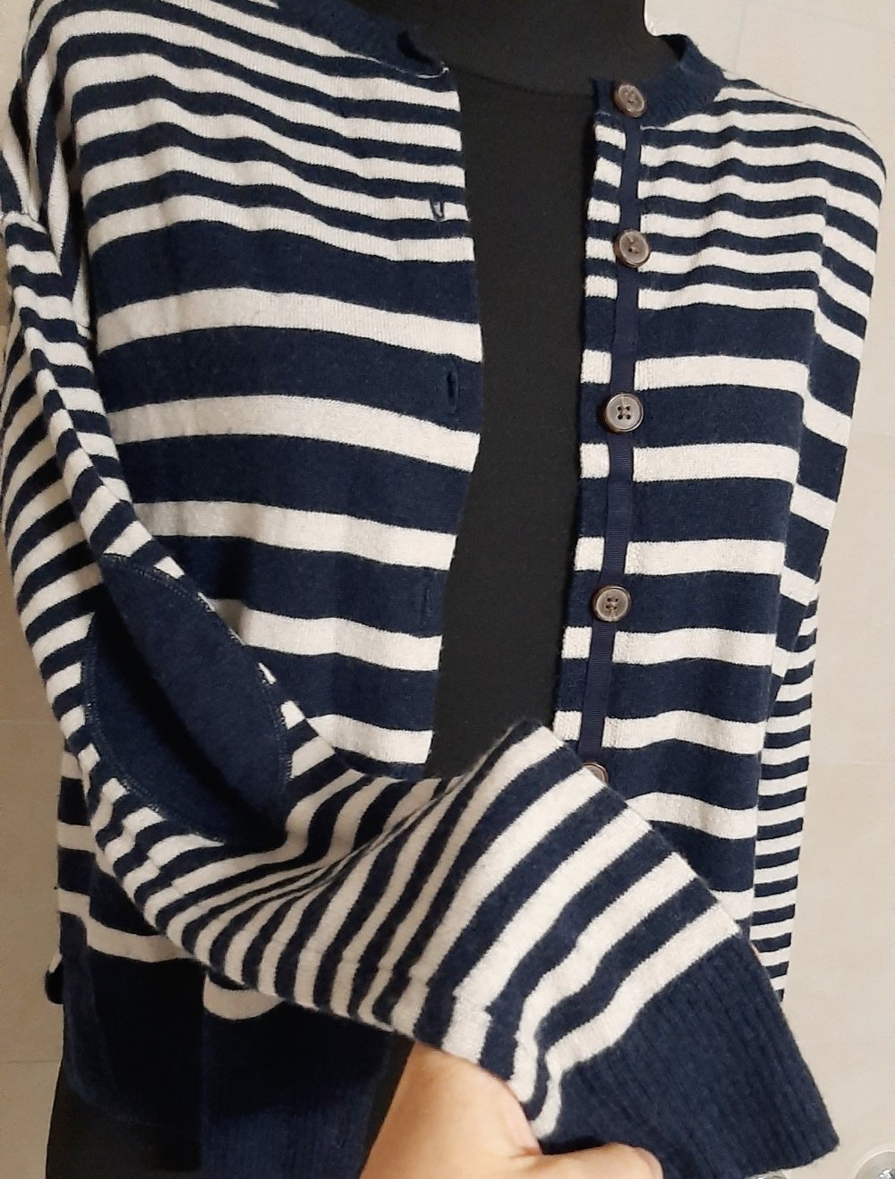 Strickjäckchen H&M 80% Wolle XS