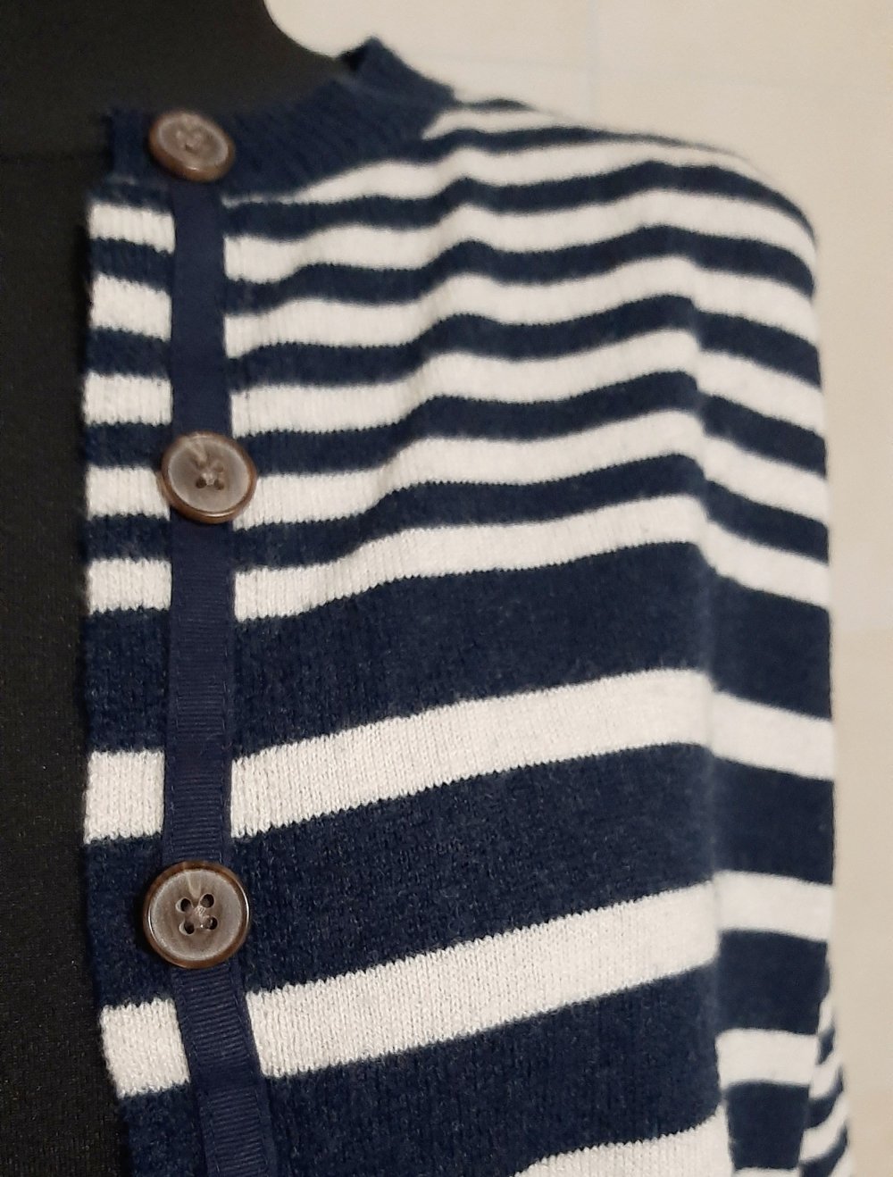 Strickjäckchen H&M 80% Wolle XS