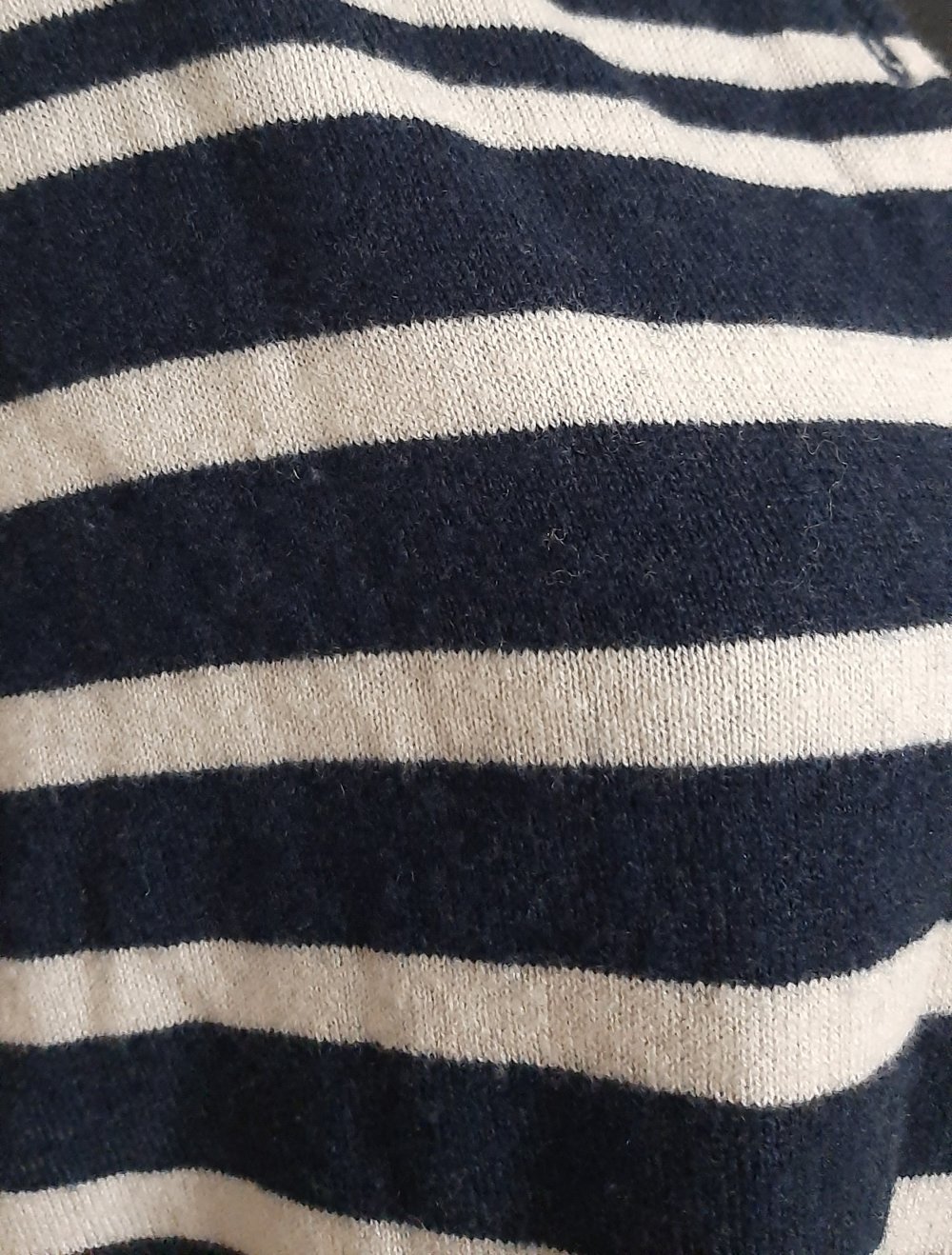 Strickjäckchen H&M 80% Wolle XS