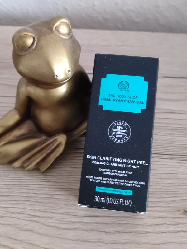 The Body Shop Himalayan Charcoal Skin Clarifying Night Peel