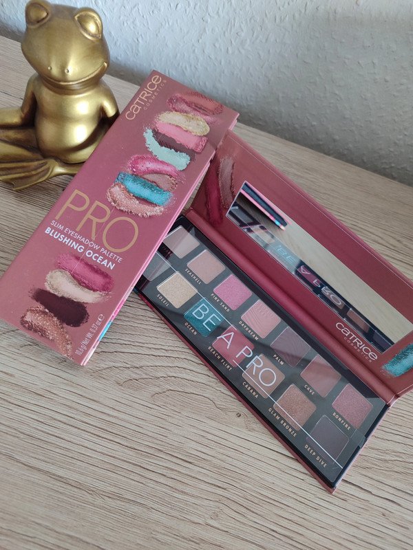 Catrice Slim Eyeshadow Palette Blushing Ocean