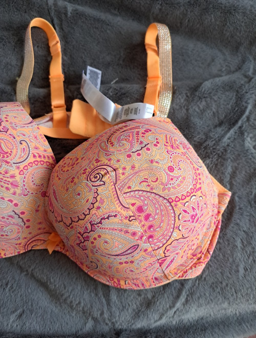 Neuer push up gr.85e neu zu verkaufen