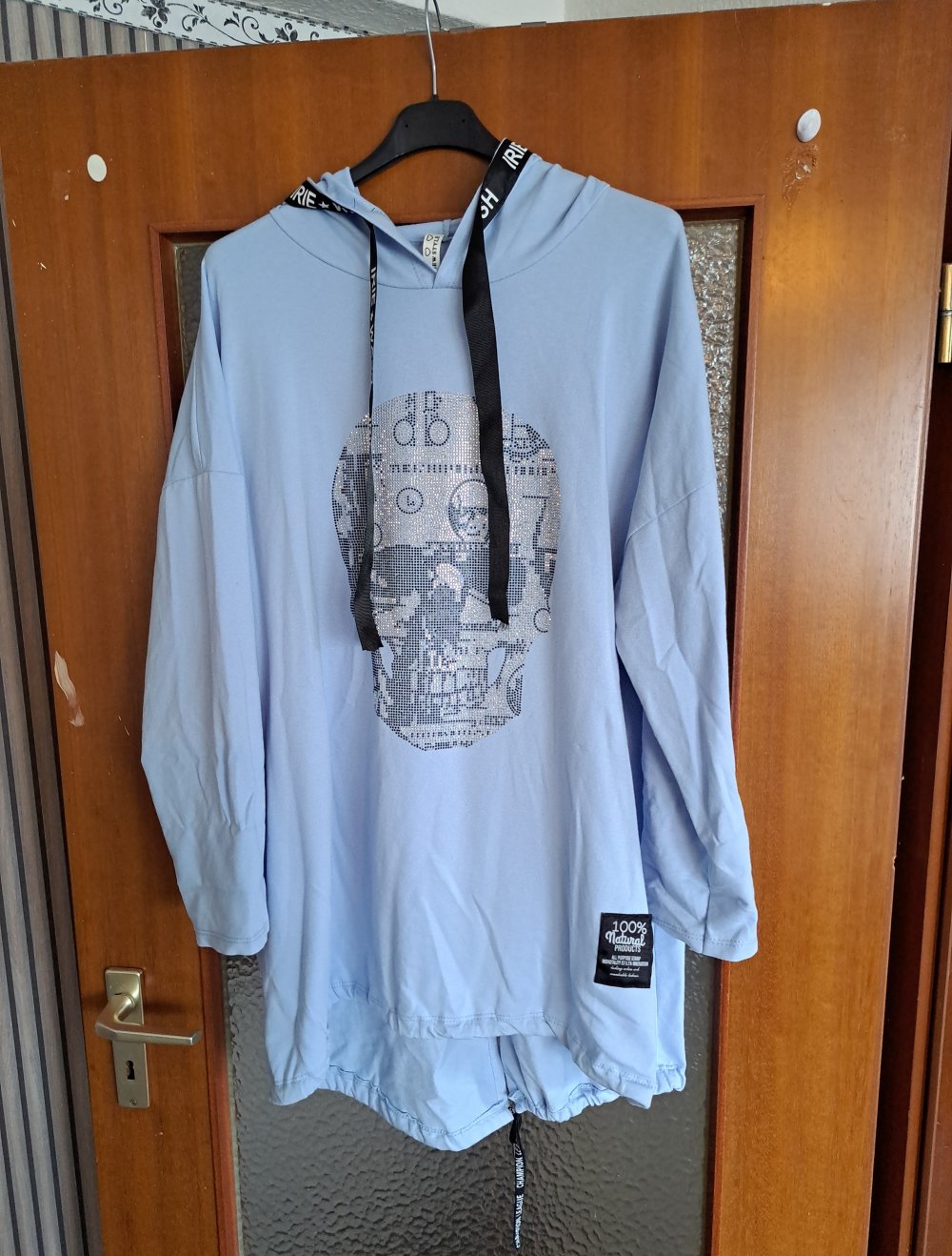 Neues damen Oberteil gr.xxl neu hellblau mit Totenkopf mit kaputze