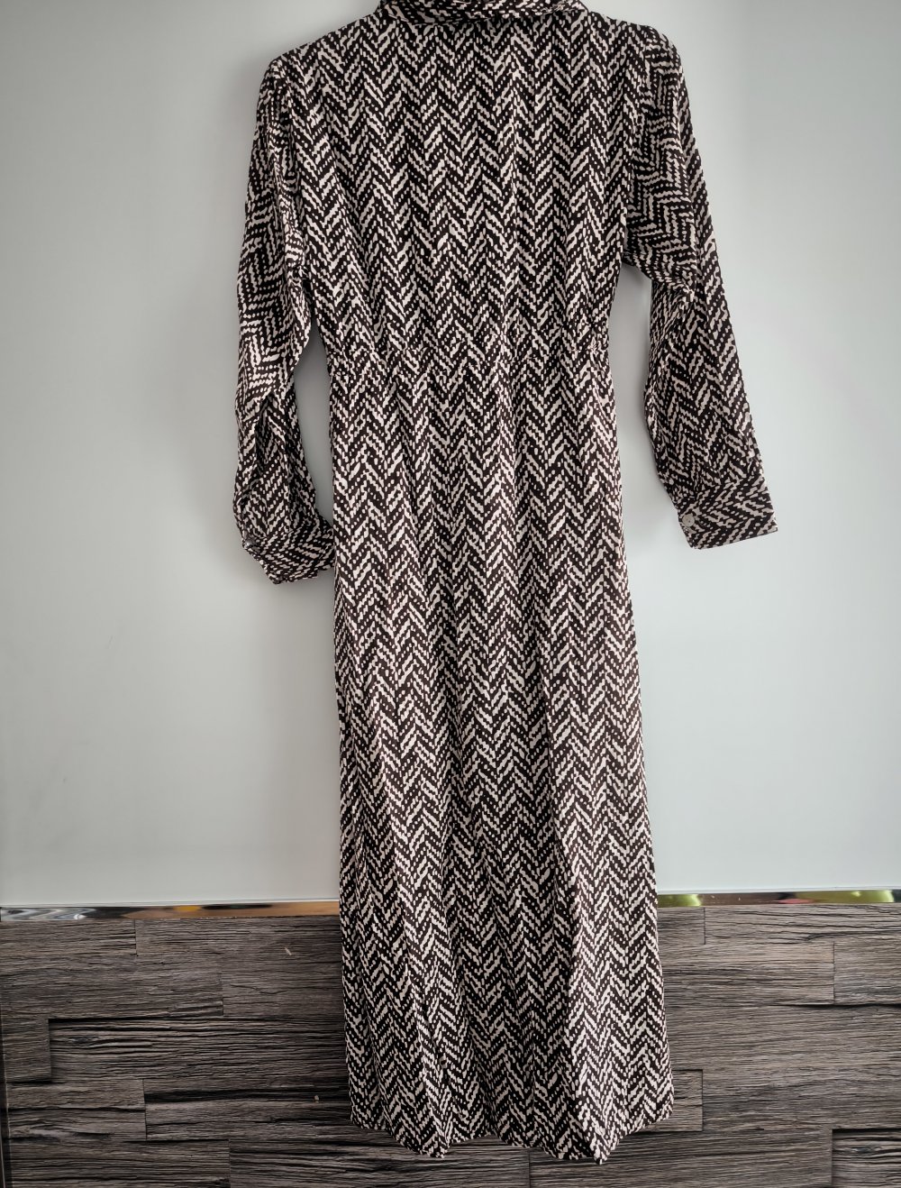 d'Nada Hemdkleid Midi zum Binden Braun Weiß 100% Viskose Gr.S 3/4 Ärmel