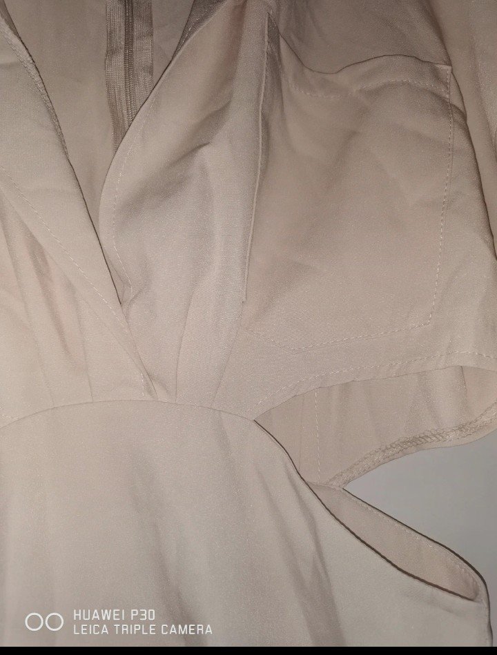 Boohoo Blazerkleid Beige Cut-Out Langarm Gr.M 38