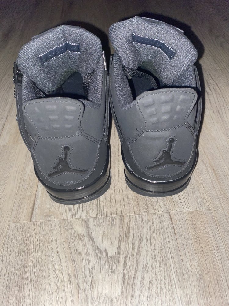 Jordan 4 Black Cat