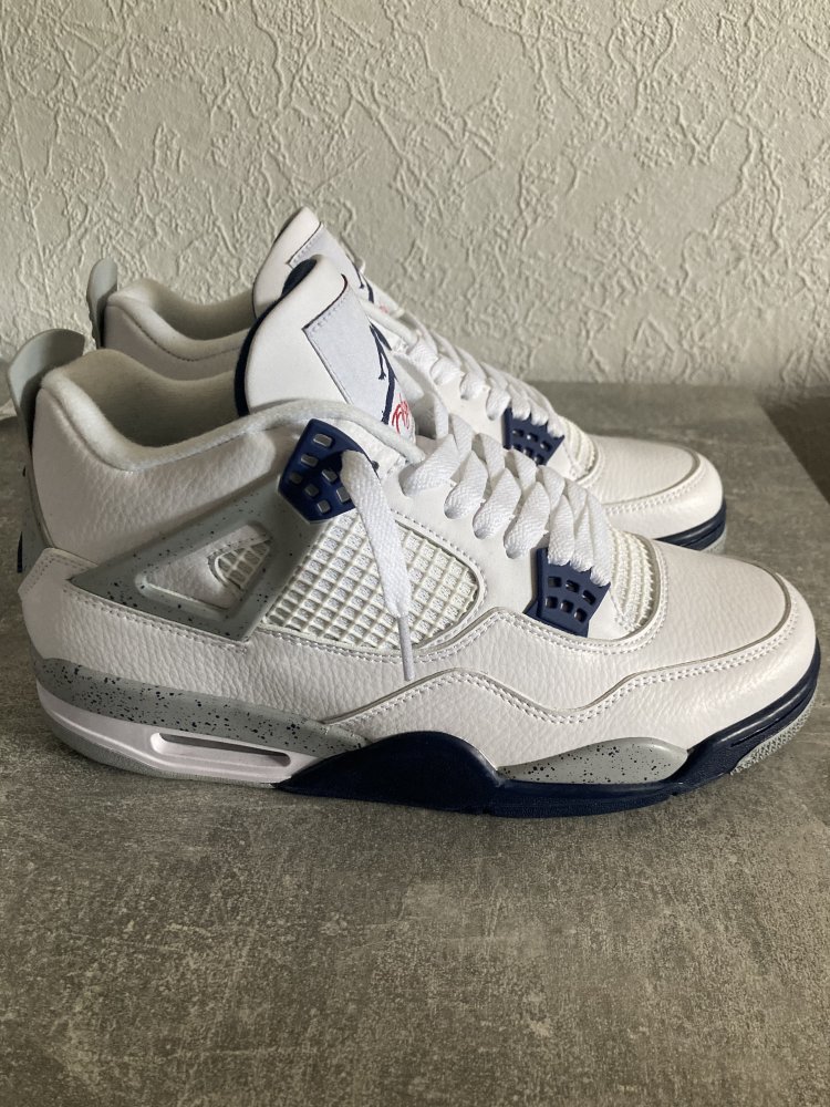 Jordan 4 Retro White Midnight Navy