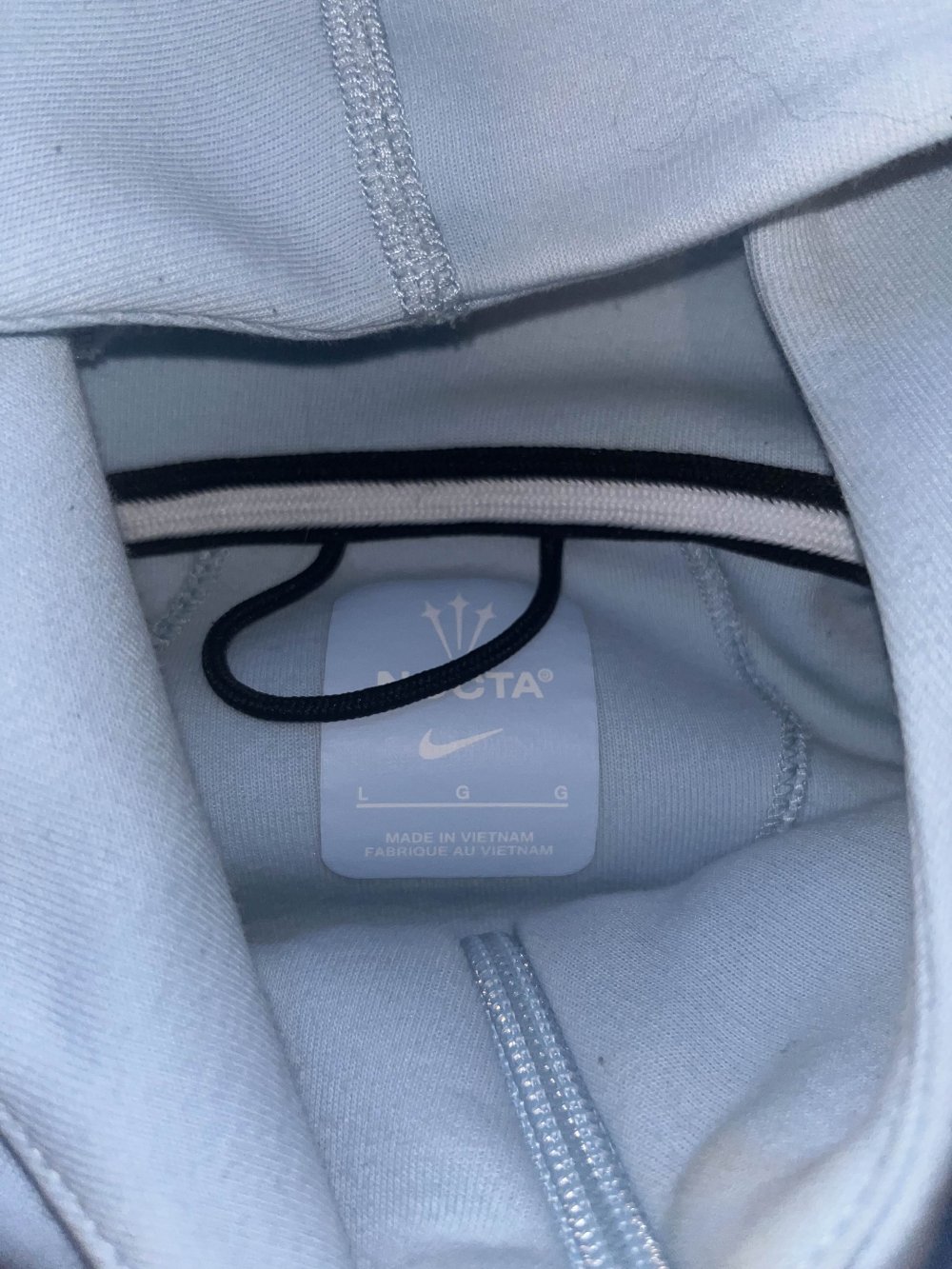 Nike Tech X Nokta