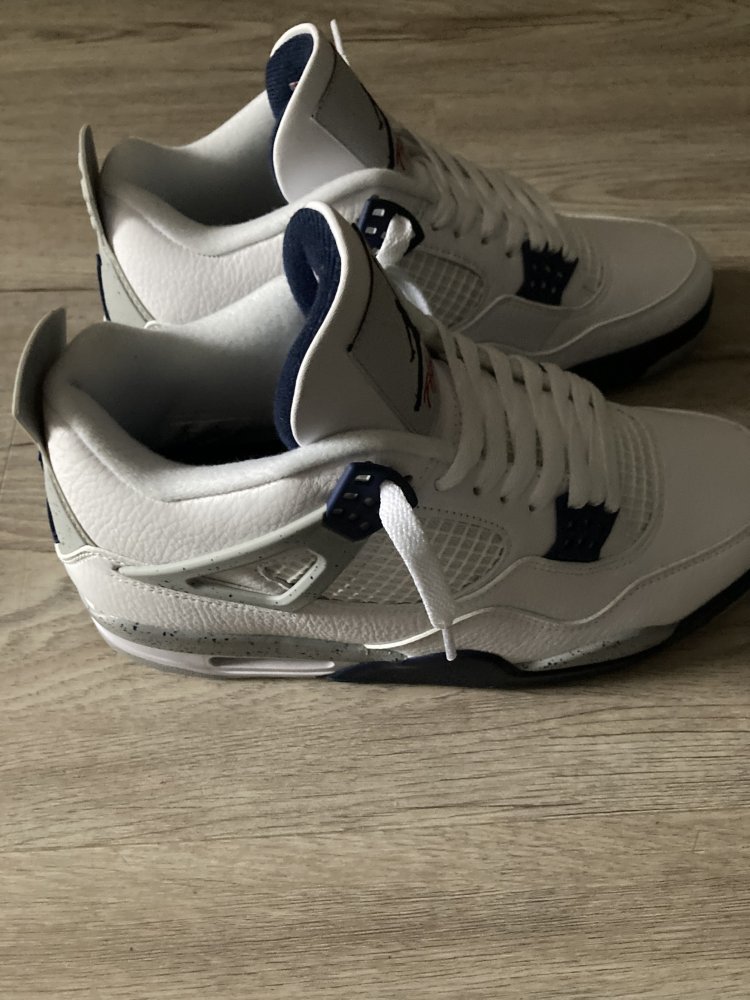 Jordan 4 Retro White Midnight Navy