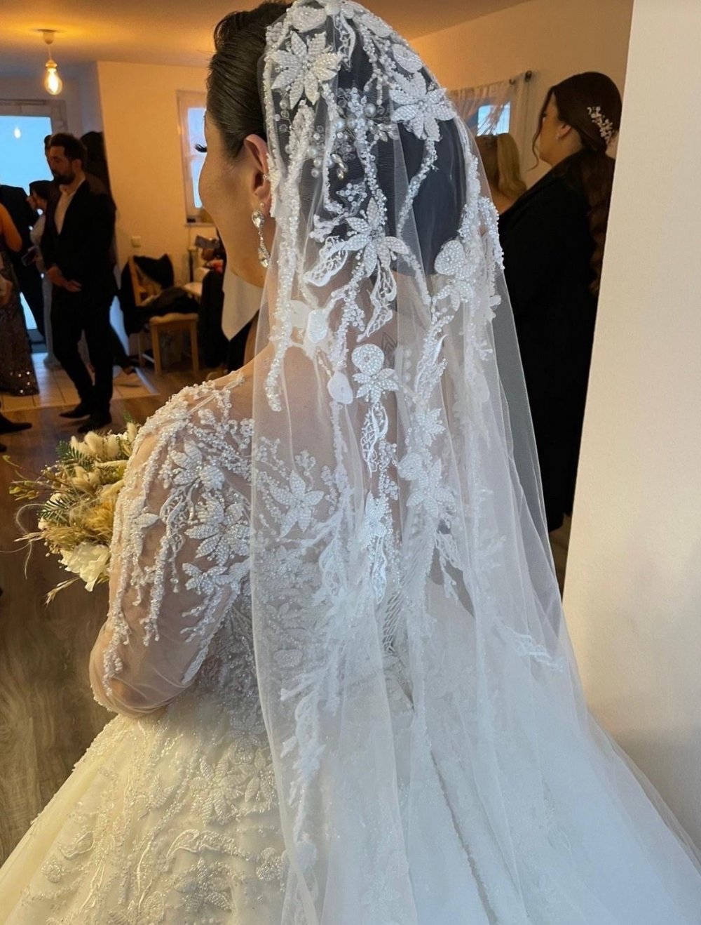 Brautkleid