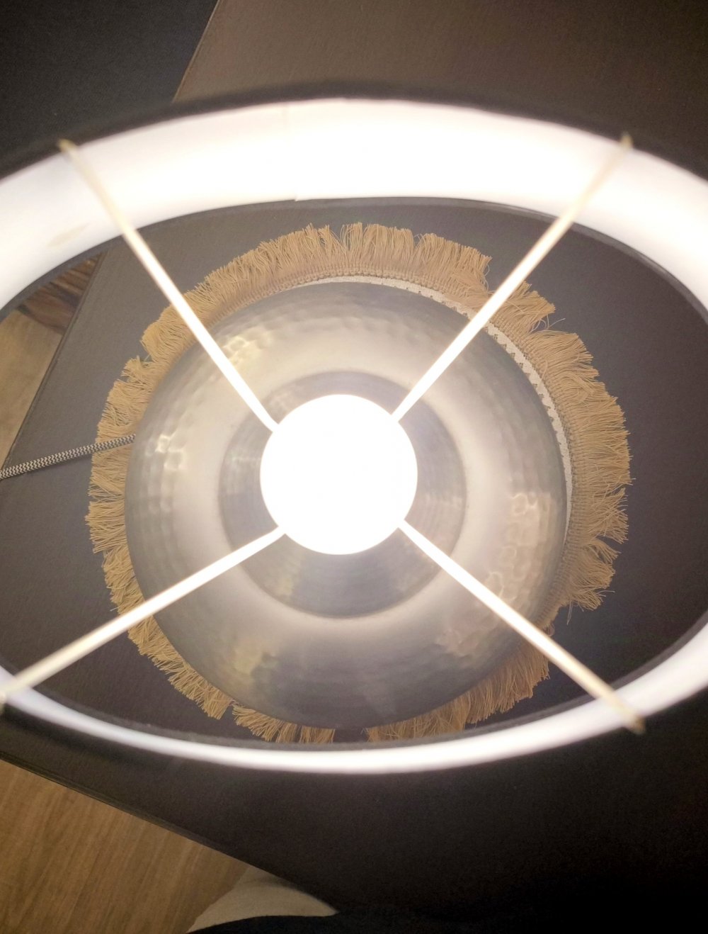 Dimmbare Tischlampe