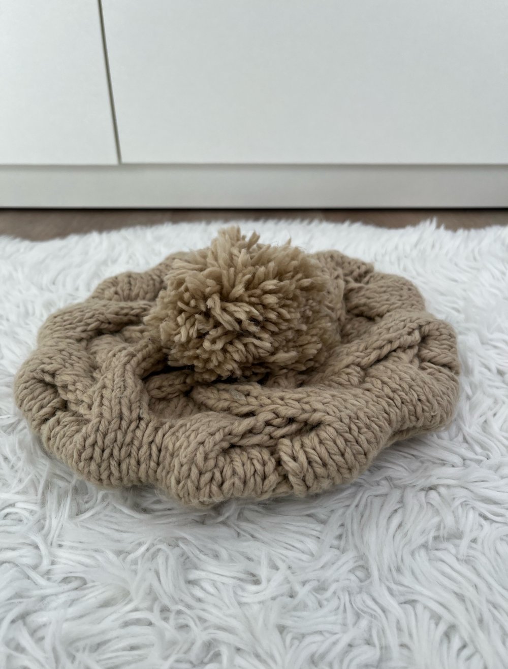 Barett Mütze Baskenmütze mit Pompom hellbraun