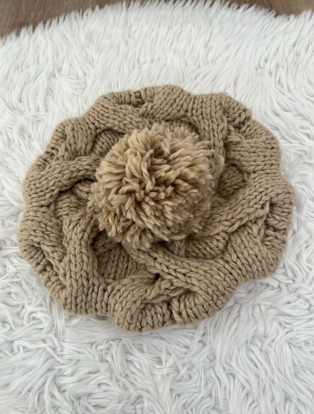 Barett Mütze Baskenmütze mit Pompom hellbraun