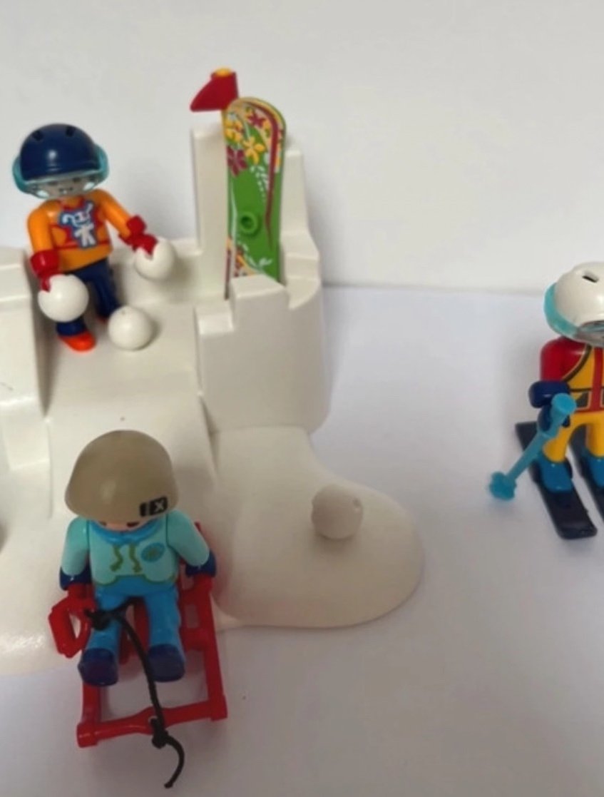 Playmobil Family Fun Winter Schneeballschlacht 9283