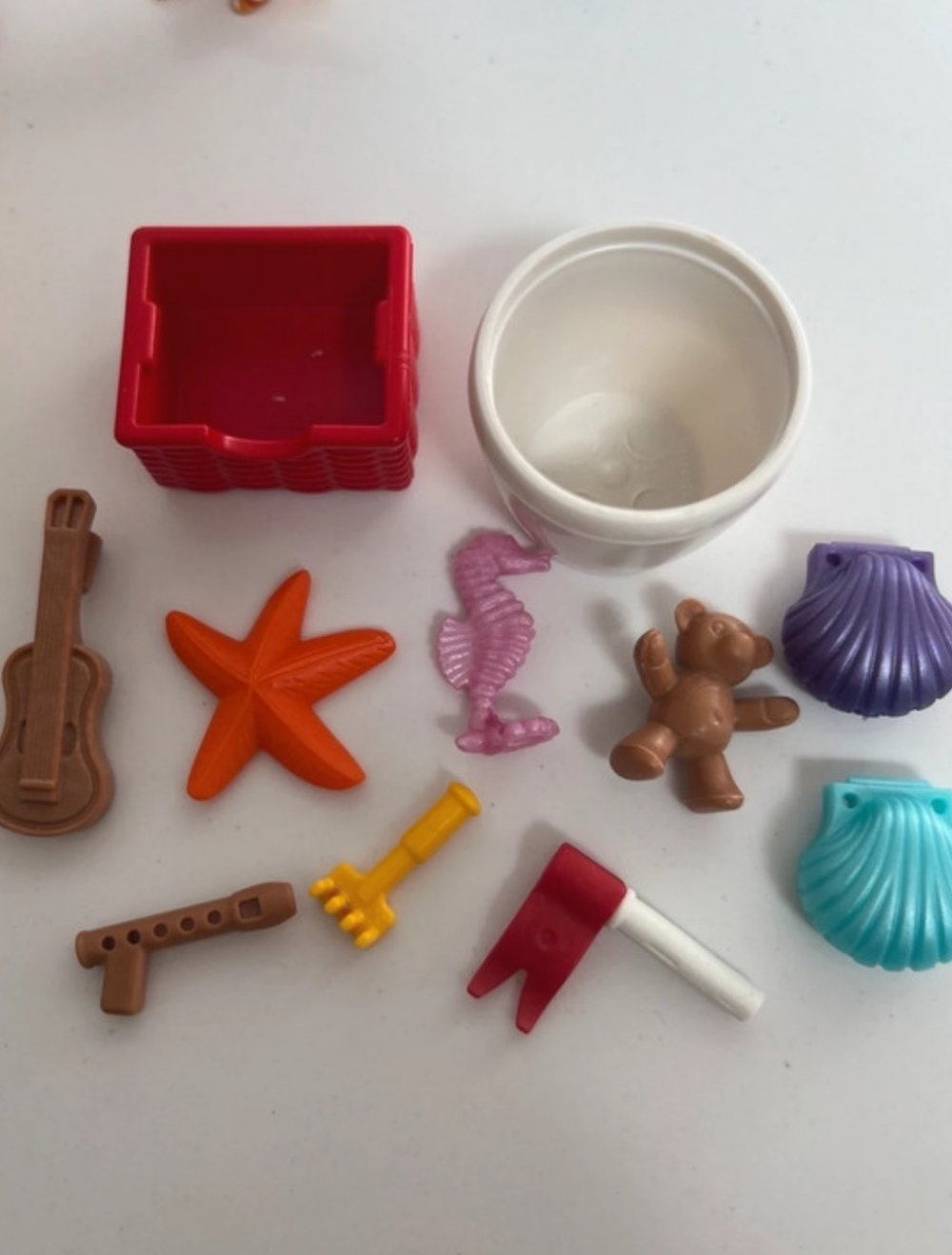 Playmobil Mädchenzimmer Kinderzimmer Zimmer mit Meerschweinchen und Katze