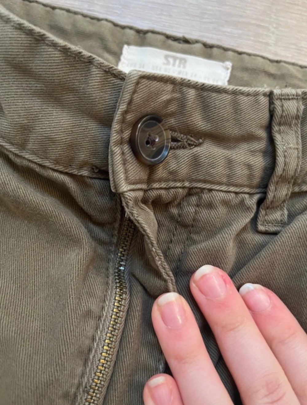 Stradivarius STR Cargohose Hose grün Khaki light Green 34