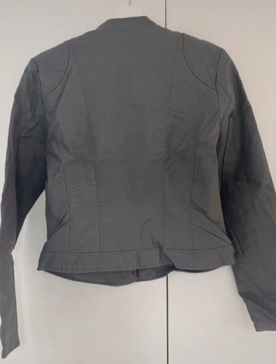 Lederjacke Kunstleder grau biker / Racer Jacke in S von Vero Moda