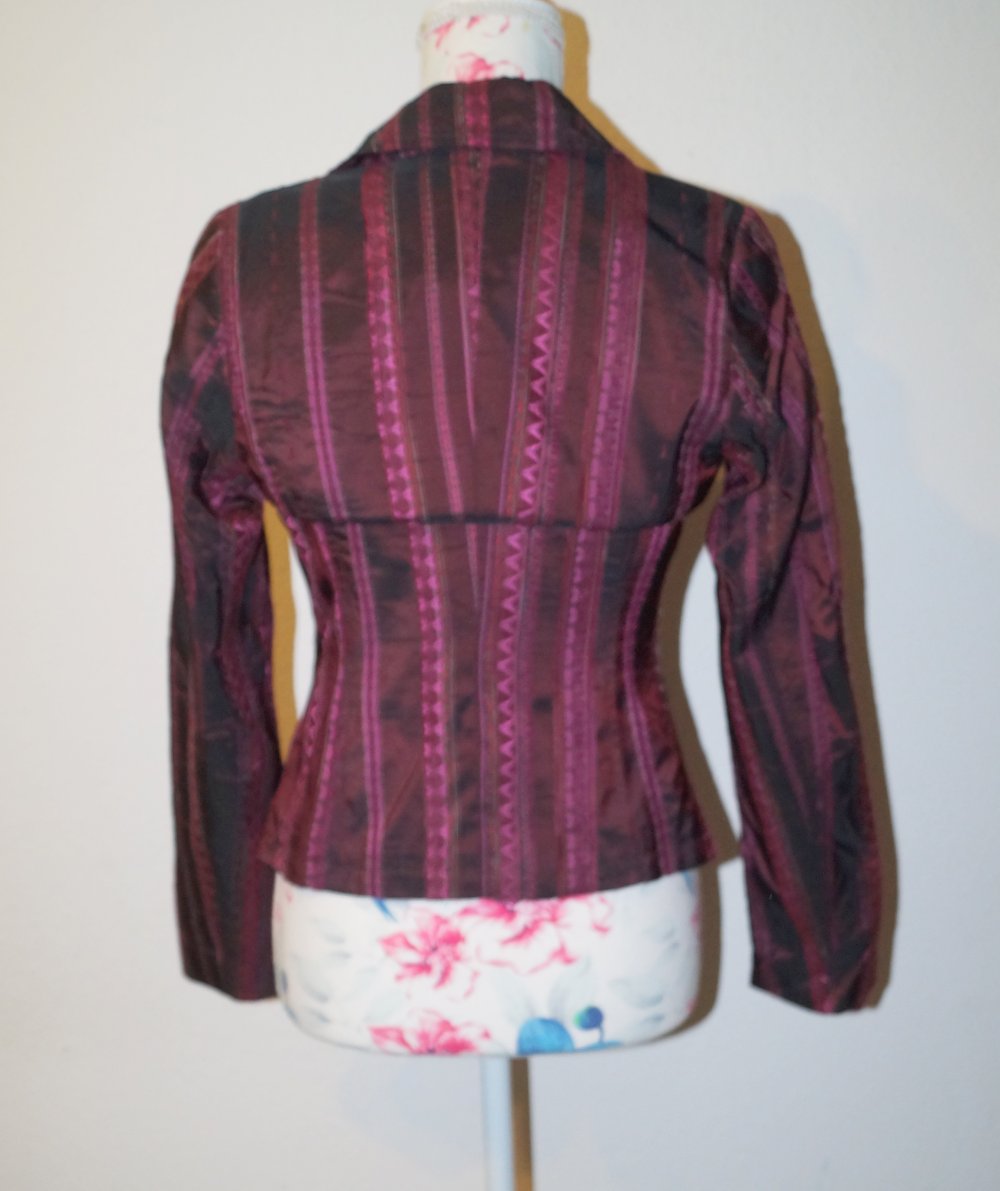festliche lila Jacke / Blazer Gr.36 Caspar David