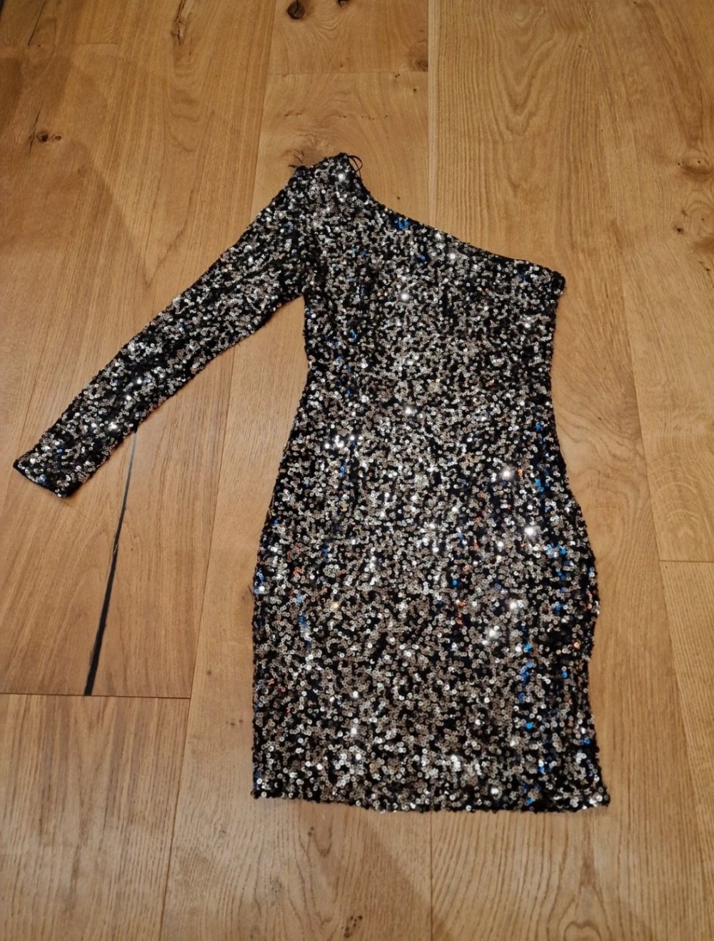 Partykleid Neu mit Etikett