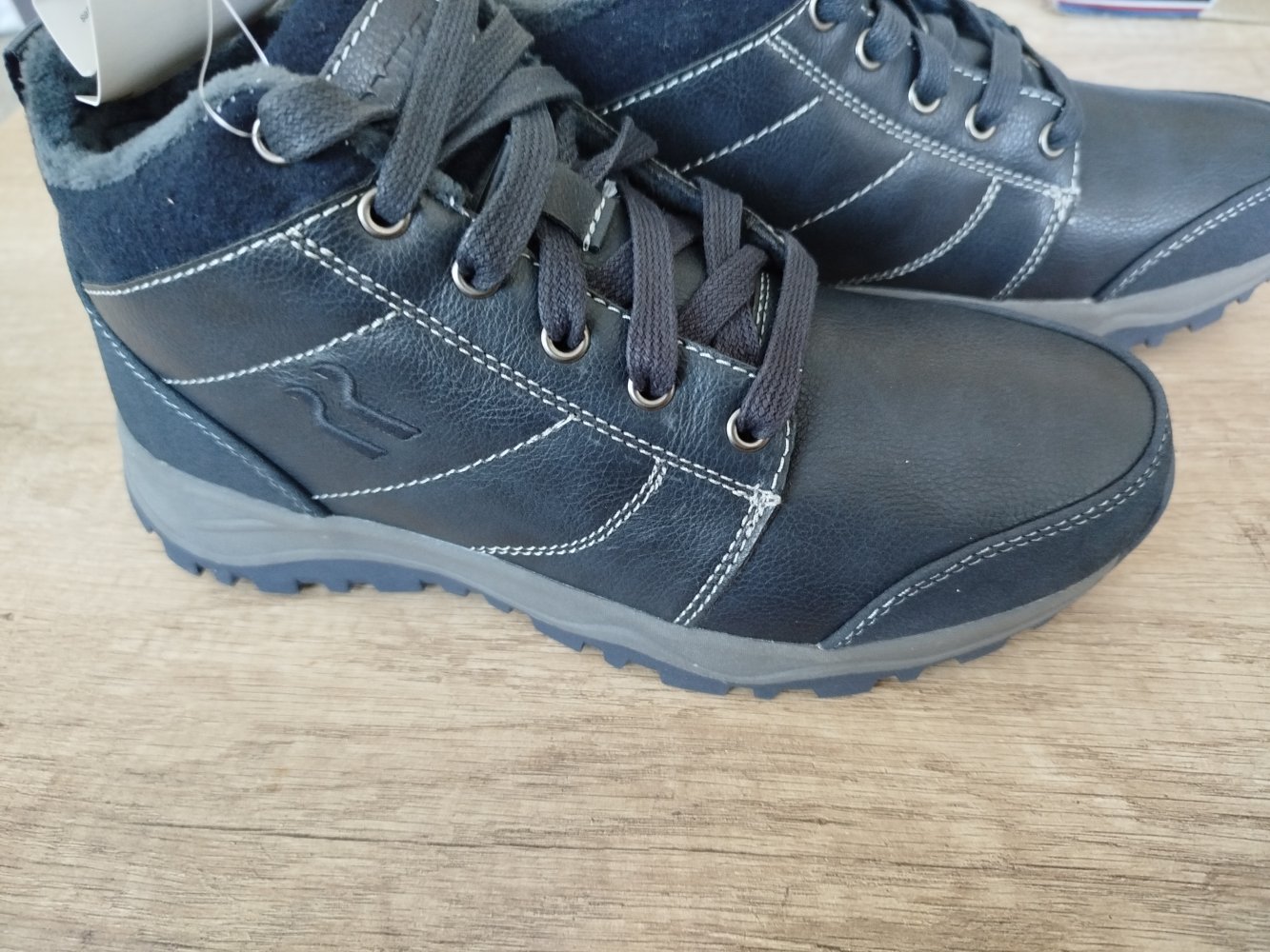  Sneaker Winter Mid Kollektion von Sellonclick Gr.36,37.