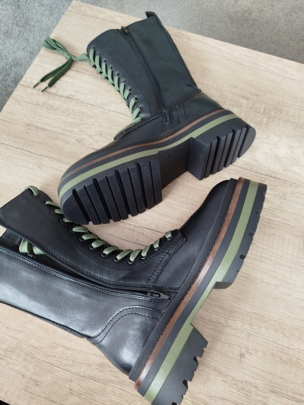 Stiefel Winter für jede Muskelgröße Kollektion von Sellonclick