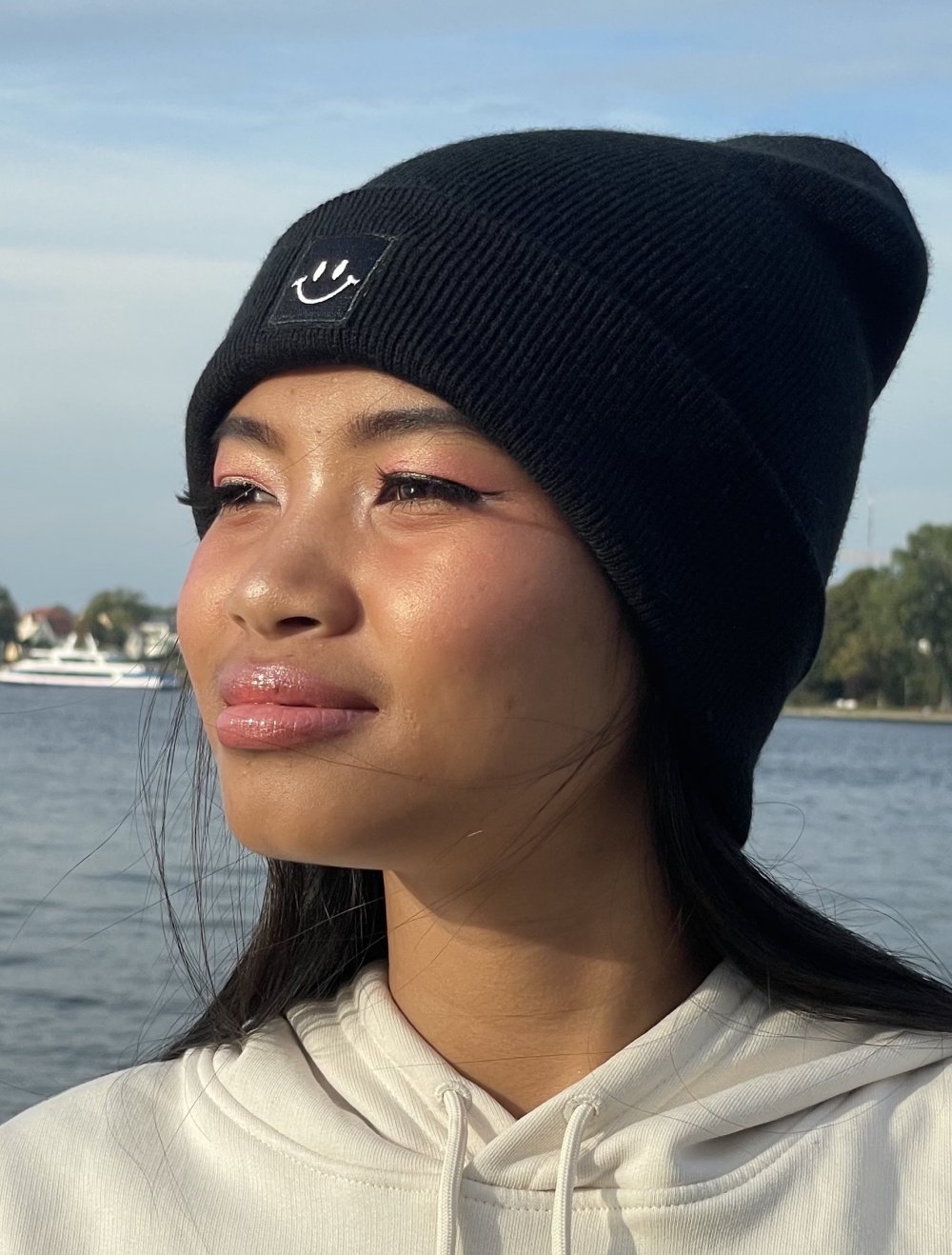 Goldjunge Beanie Happy black