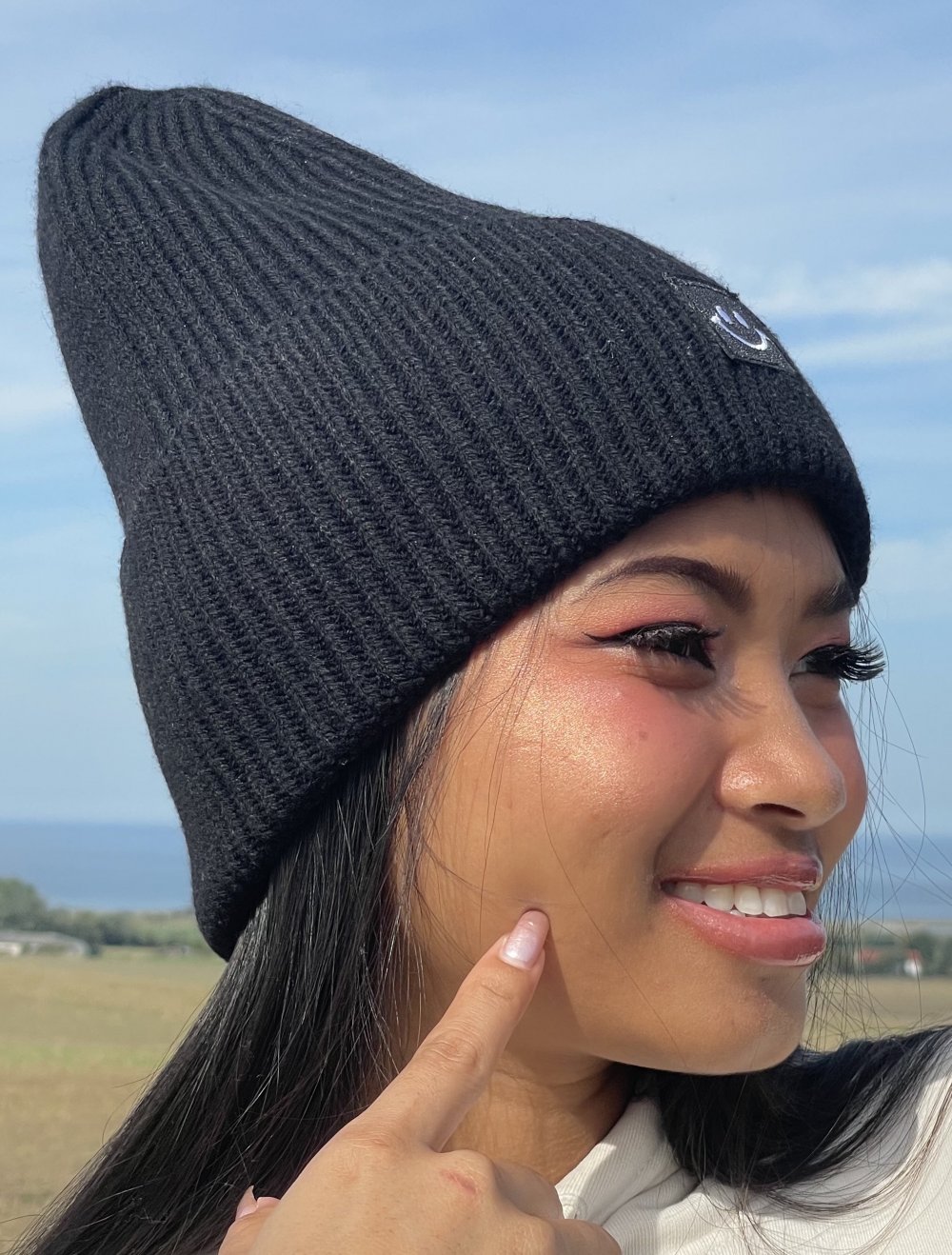 Goldjunge Oversized Beanie Happy black