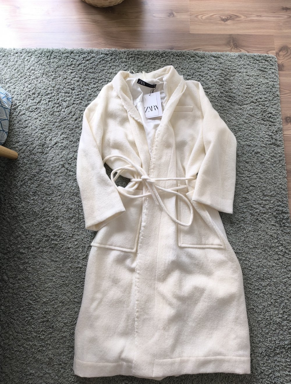 100% Wollmantel von Zara in gr XS-S Neu