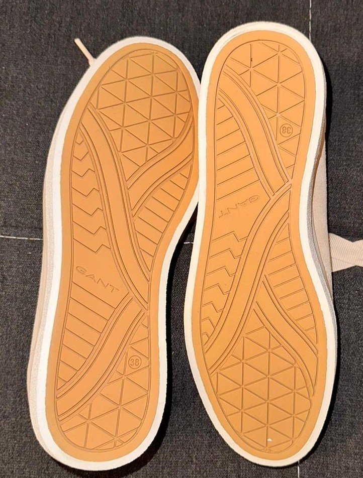 Schnürschuhe