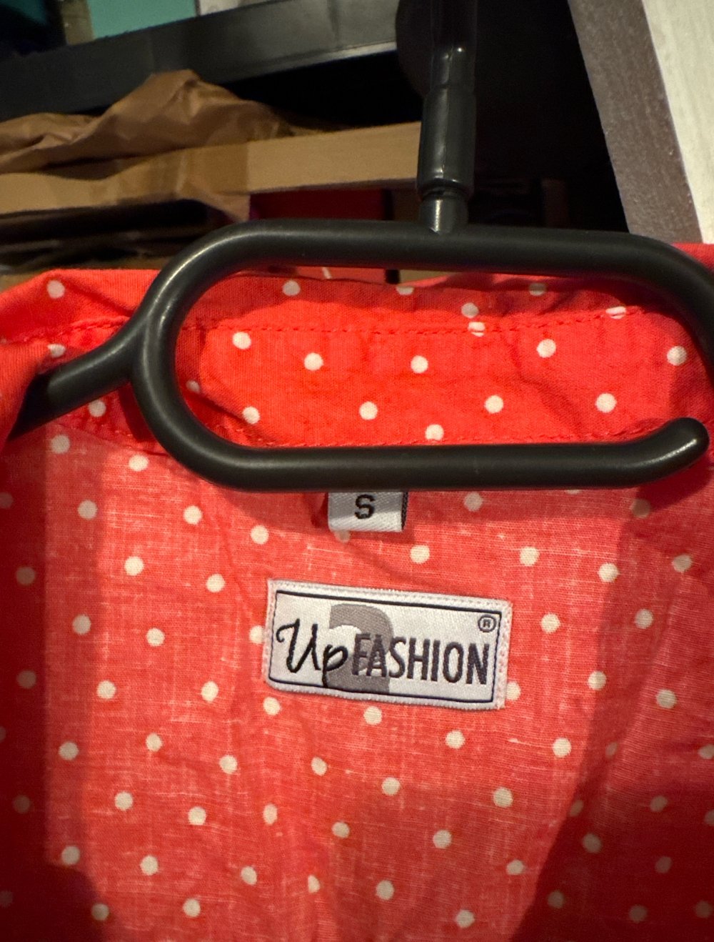 schöne Pink/rot gepunktete Bluse S
