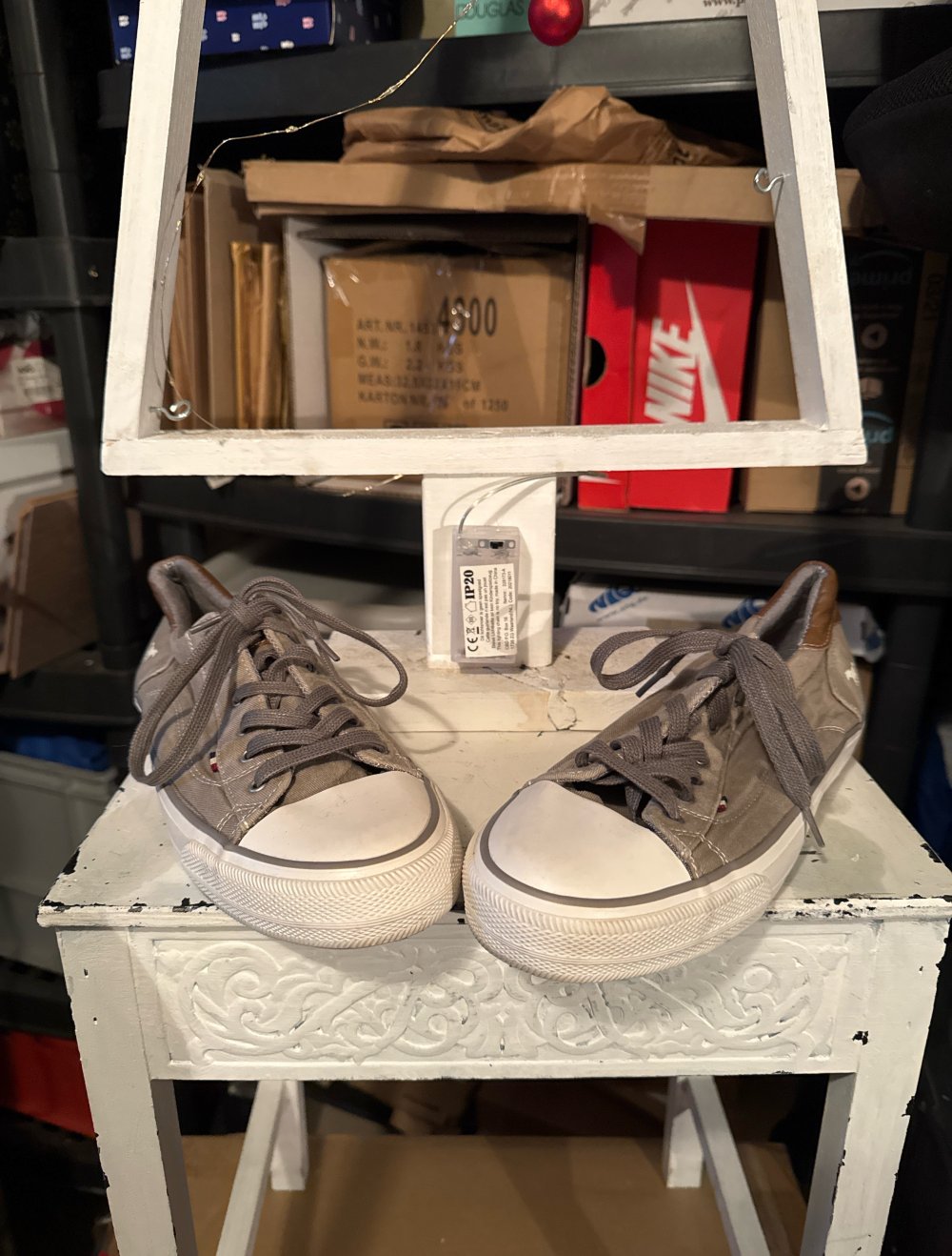 neue Mustang Chucks Größe 40