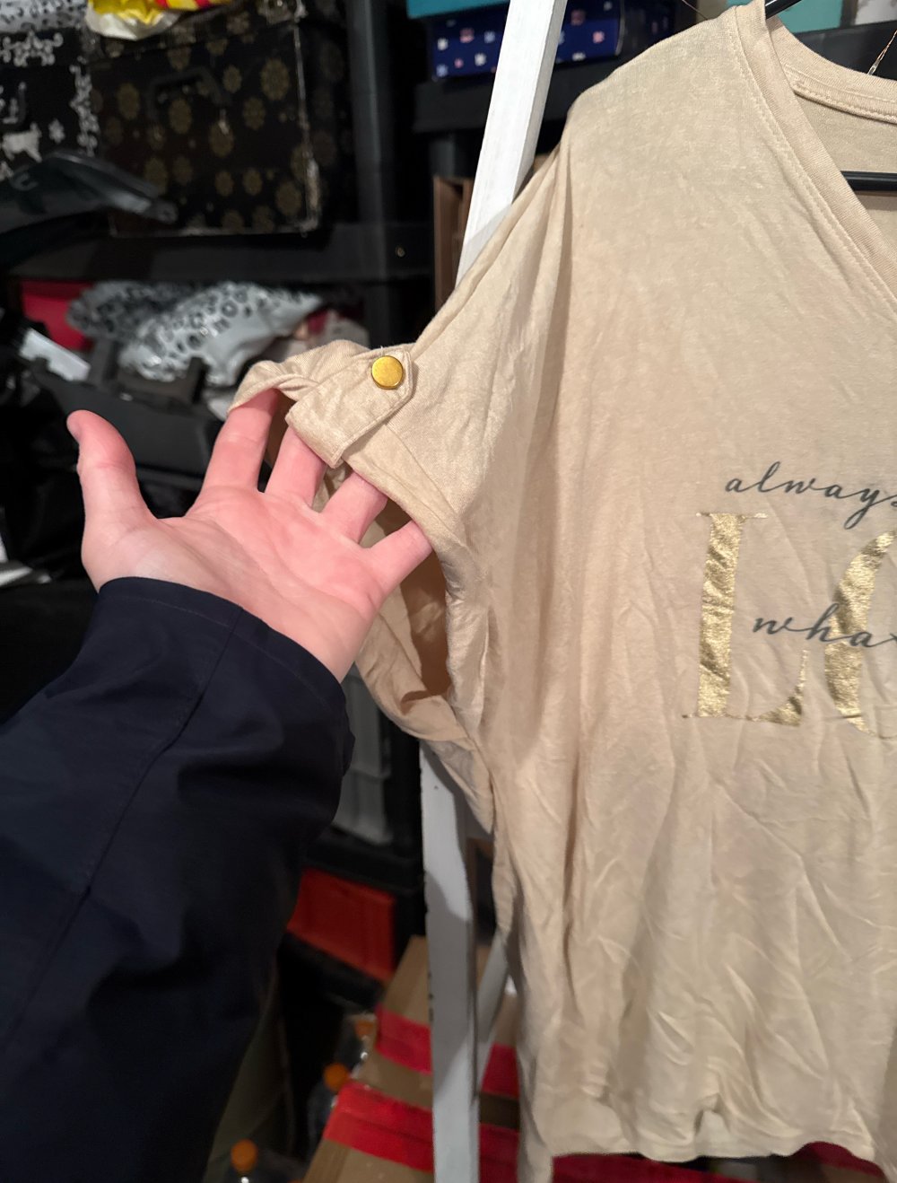 Wunderschönes Beiges tshirt