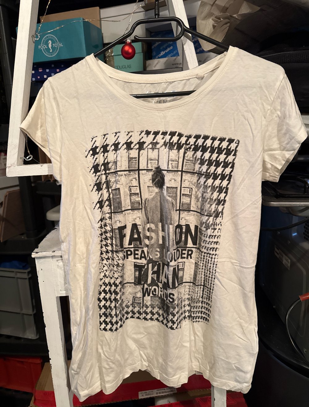sehr schönes tshirt mit Frau