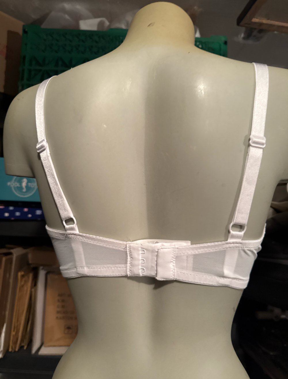 weißer Basic bh 75F