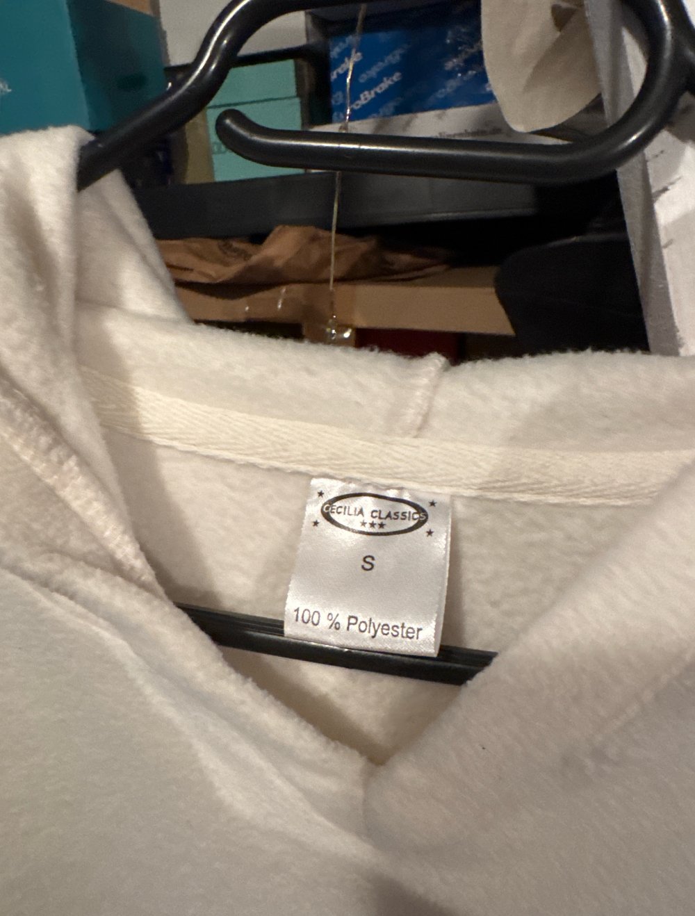 weißer Nicci Pullover mit Kapuze