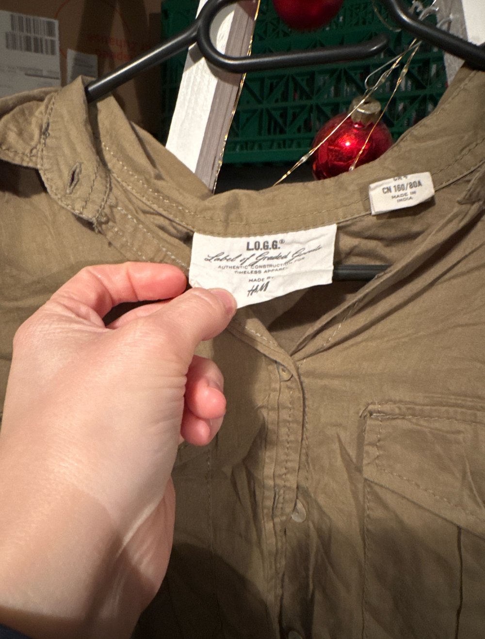 Schöne Khaki Bluse