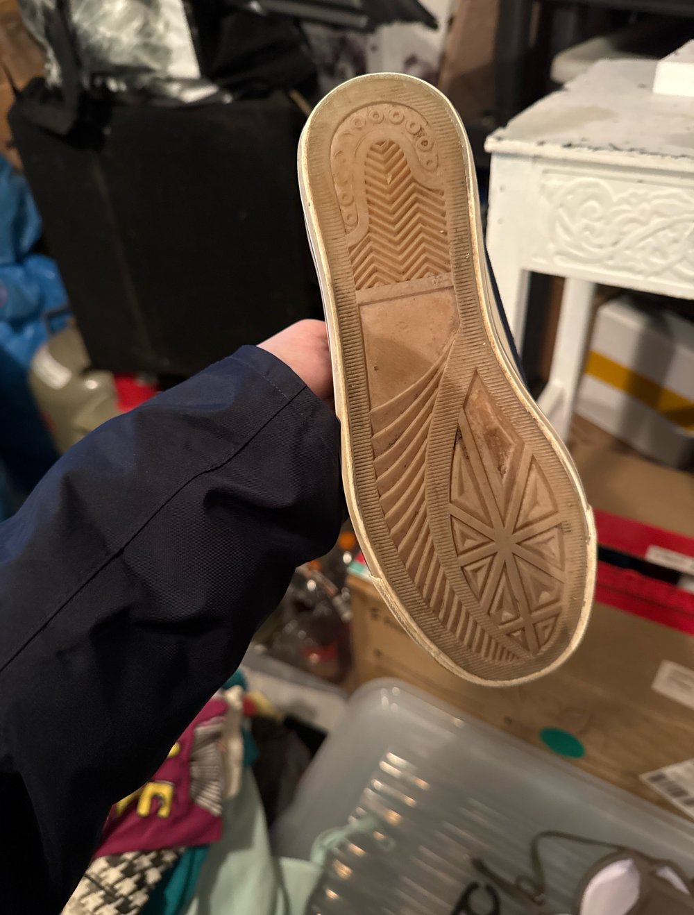 Schöner dunkel blauer hoher Chuck 37