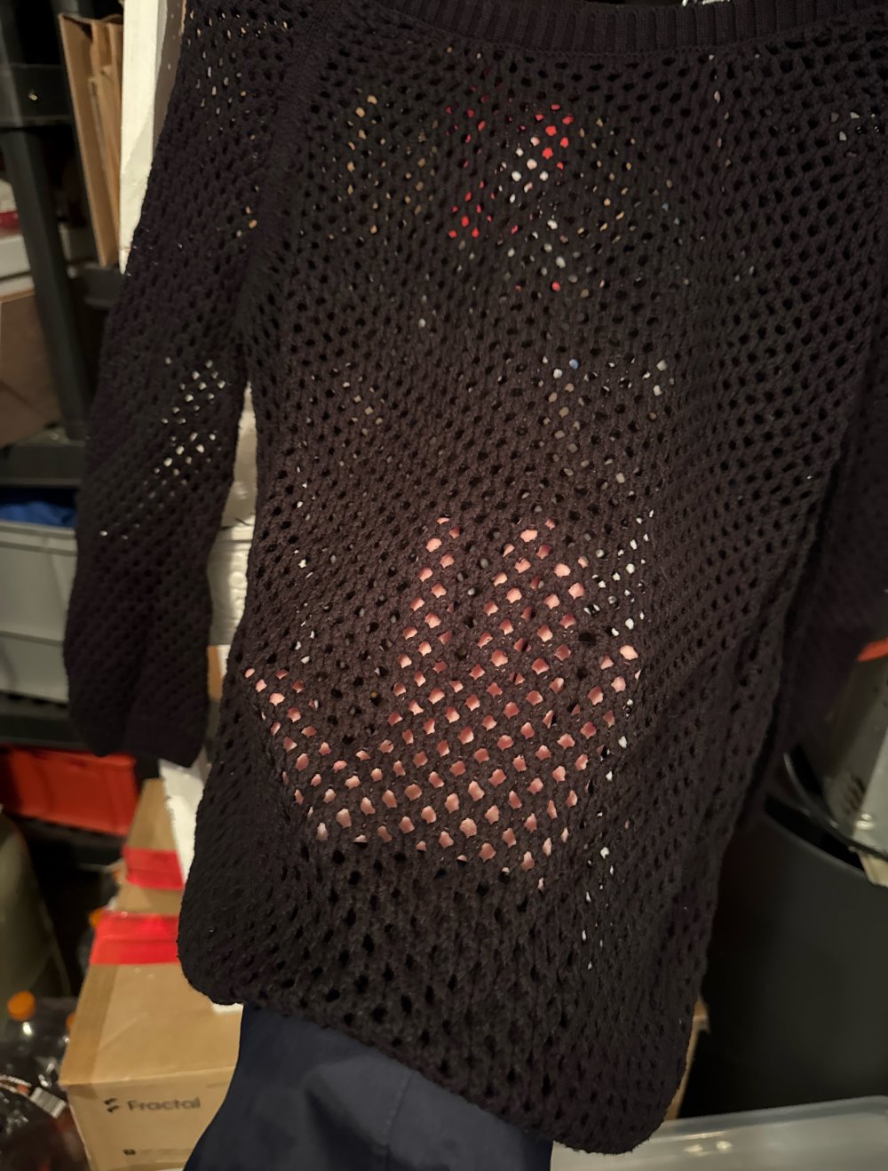 durchlöchertes Sweatshirt