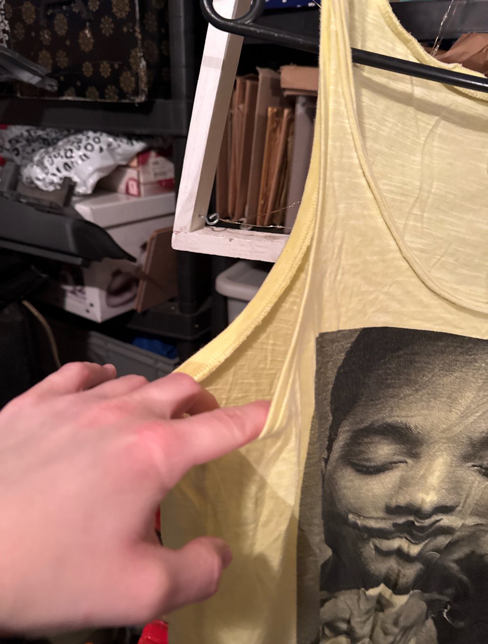schönes bedrucktes gelbes tshirt M