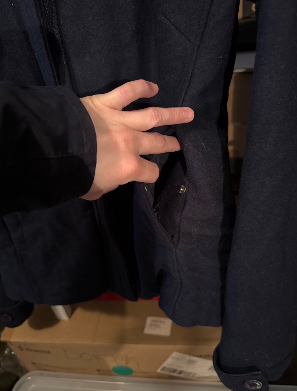 sehr schöne dunkel blaue Stoff Bench Jacke
