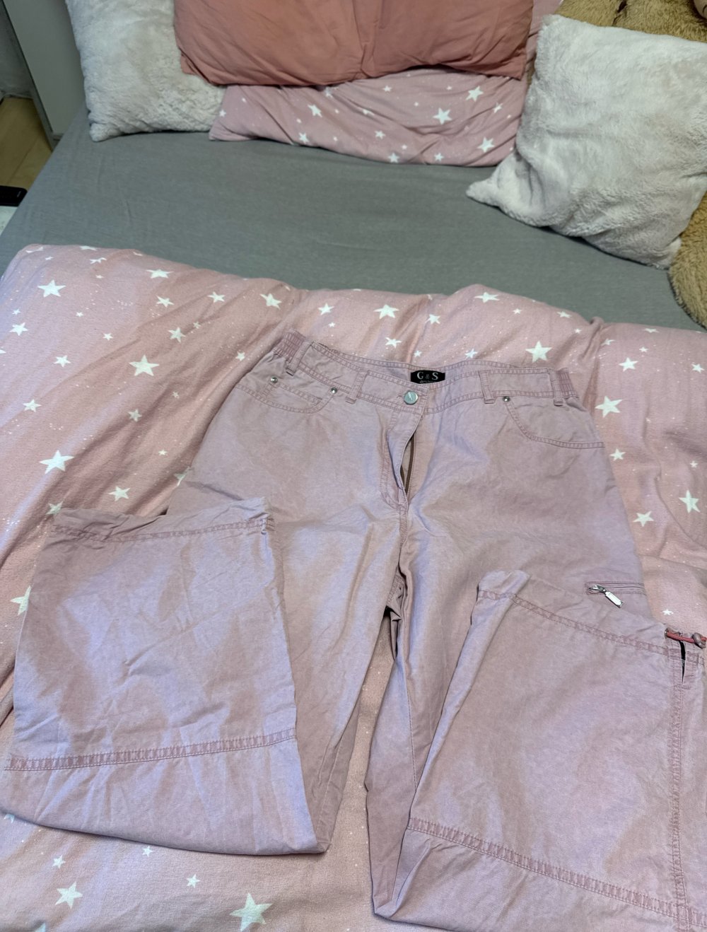 Schöne rosa Jeans