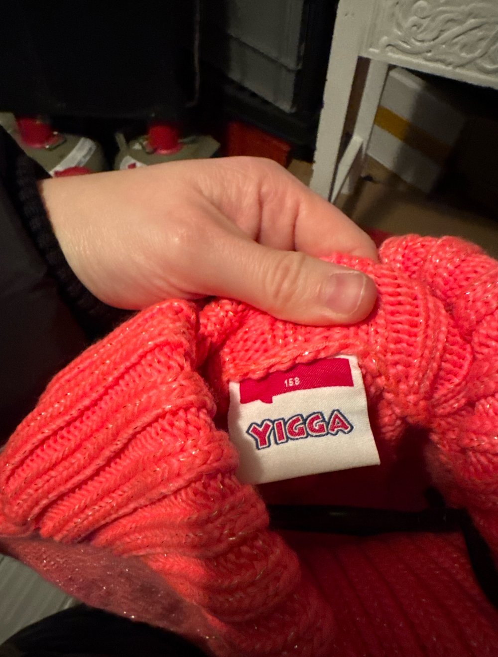 Kinder Strick Kleid 158 schönes strahlendes pink mit Glitzer