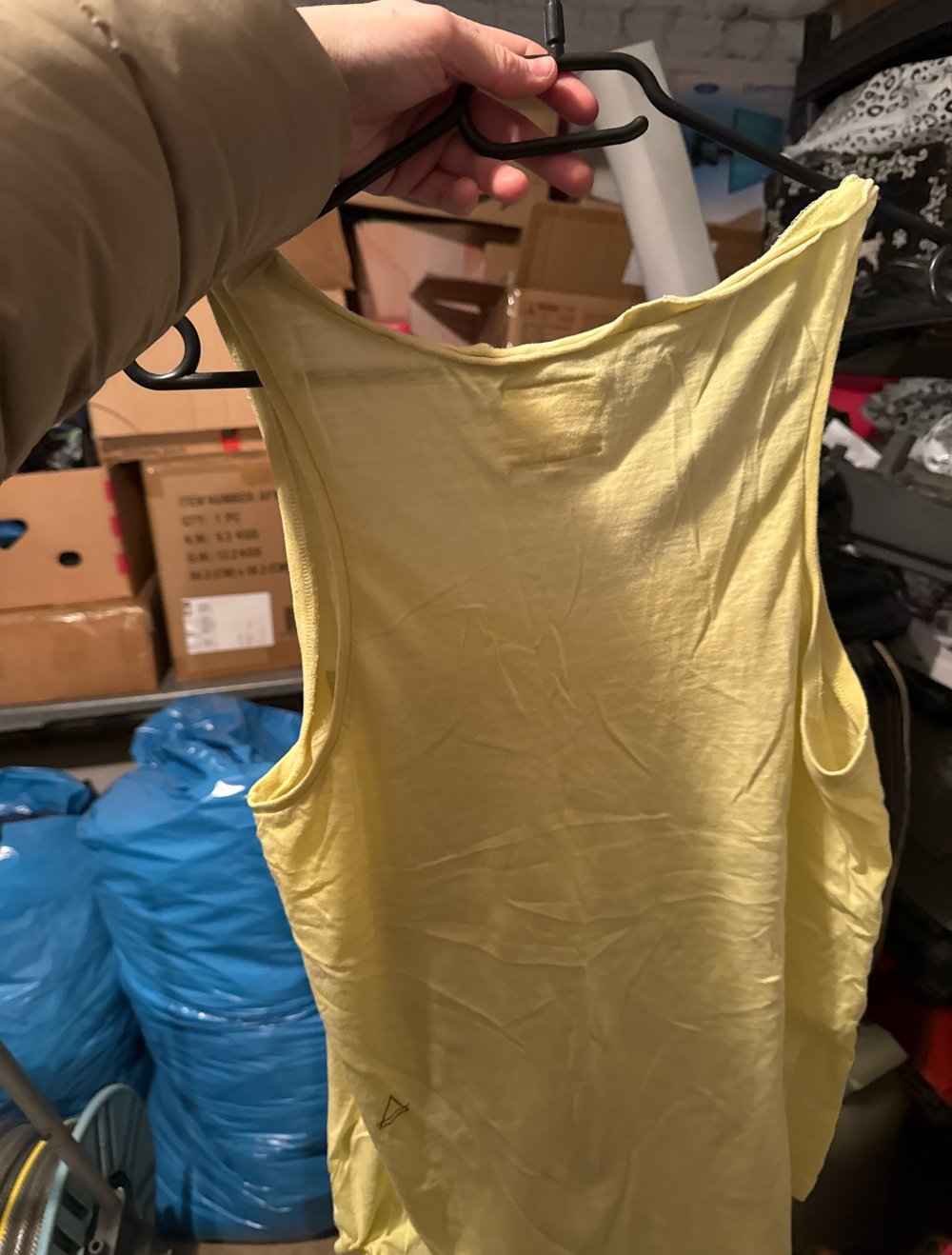 schönes bedrucktes gelbes tshirt M